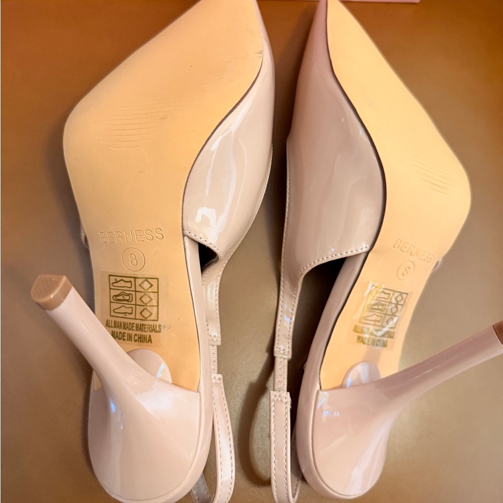 Chic Tan Slingback Heels - Picture 5 of 7